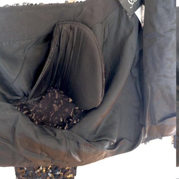 Sequin Cropped Black Jacket w/ Shoulder Pads - Picture 5 of 7